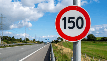 cekya abde ilk kez ideal kosullarda azami hizi 150 kmsaate cikaracagini duyurdu lOSFHj45