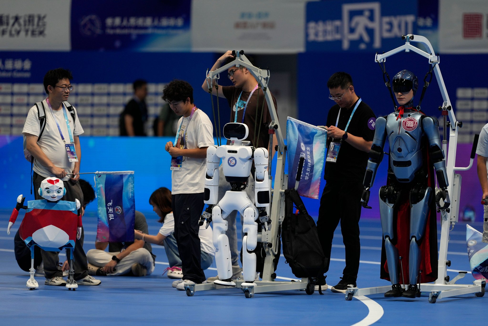 cinde baslayan dunya insansi robot oyunlari robotlar atletizm futbol boks ve performans gosterileriyle hunerlerini QcjVrqbi