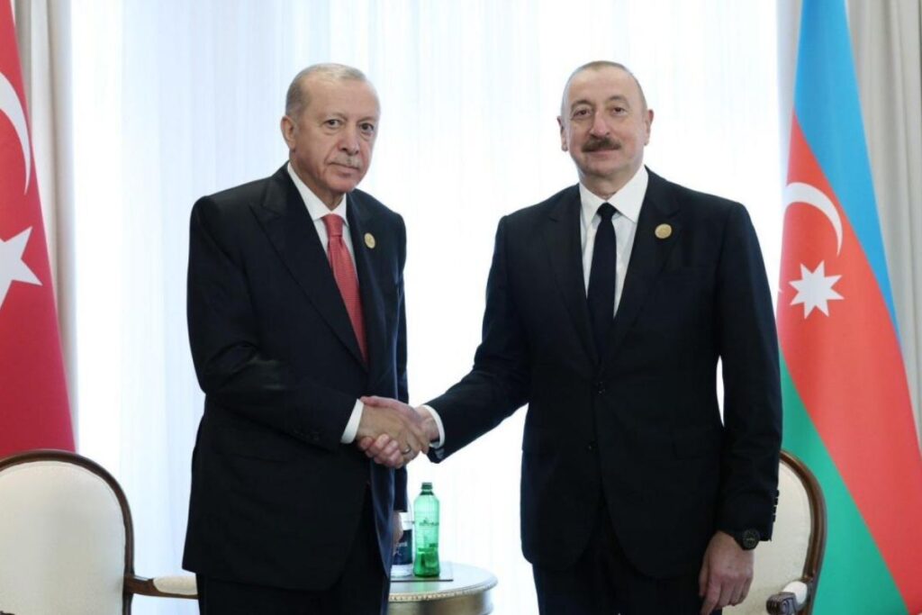 cumhurbaskani erdogan azerbaycan cumhurbaskani aliyev ile gorustu DDR31lAM