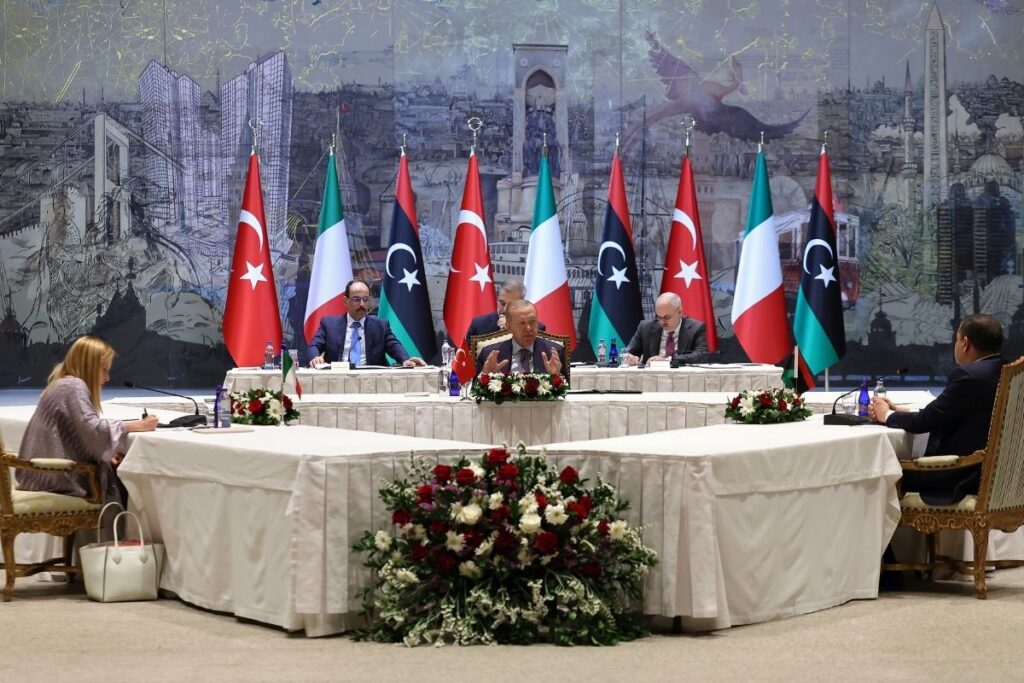 cumhurbaskani erdogan italya basbakani meloni ve libya basbakani dibeybeyi kabul etti GQvVywXc