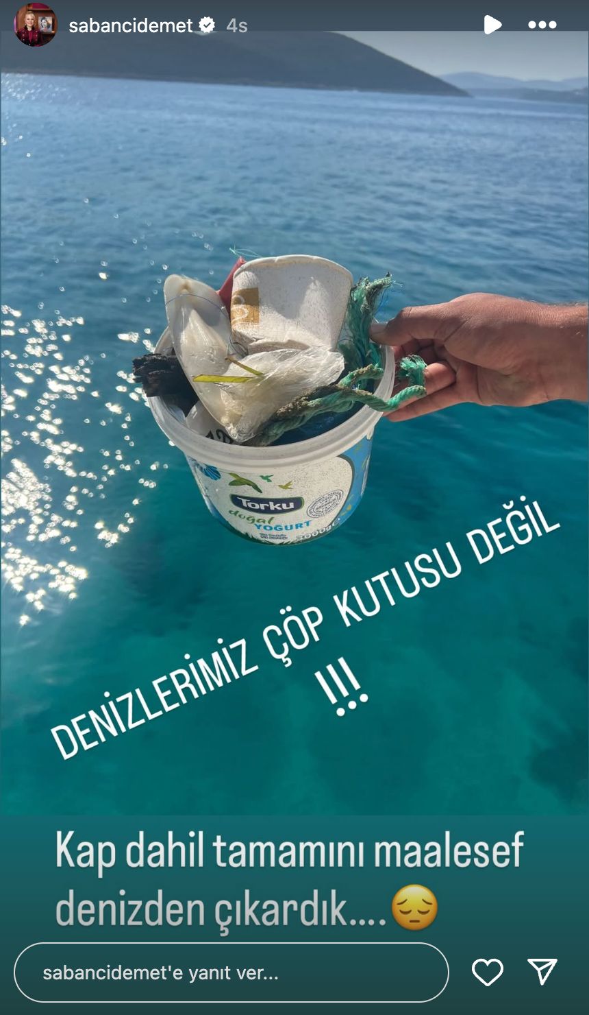 demet sabanci copleri topladi deniz kirliligine dikkat cekti 0 qFE84blh