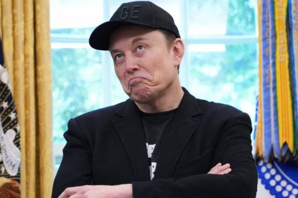elon musk cumhuriyetci secmeni bolme riski nedeniyle amerikan partisi girisimini askiya aldi KeIRLKHM