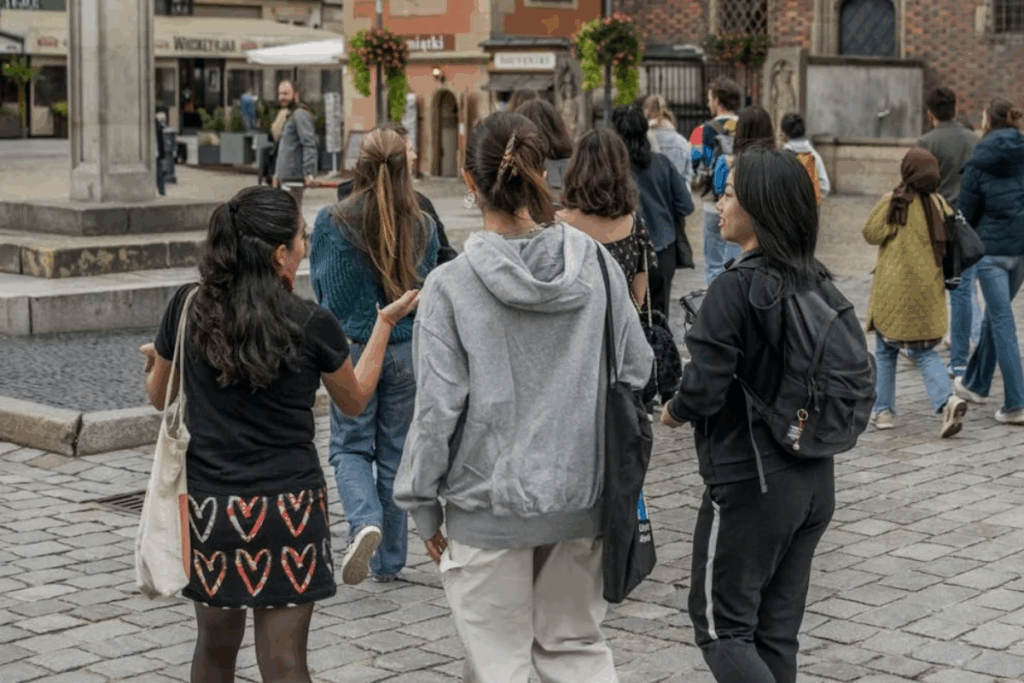 erasmus icin polonyaya giden turk ogrencilere fasizm soku JFZEOSdx