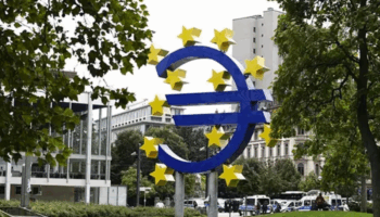 euro bolgesinde sirket faaliyetleri agustosta yukseldi YGtlelcN