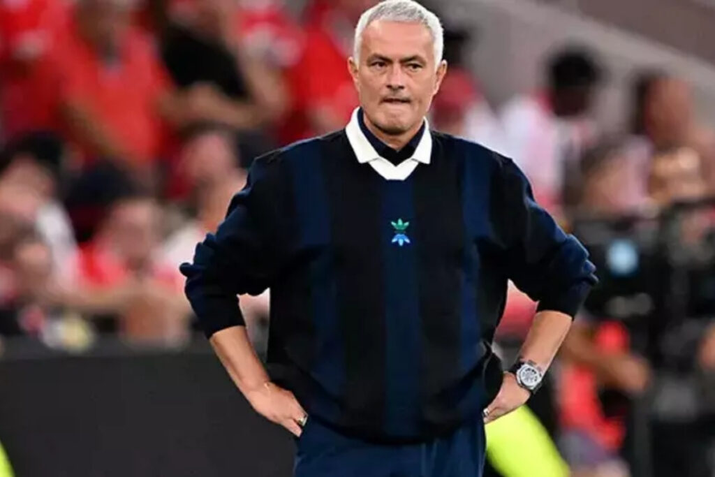 fatura jose mourinhoya kaldi fenerbahce 15 milyon euroyu gozden cikartip gonderdi dxa8e7Zs