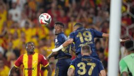 fenerbahce maci 9 kisi tamamlayan goztepeyle berabere kaldi lige puan kaybiyla basladi fjIrpHug