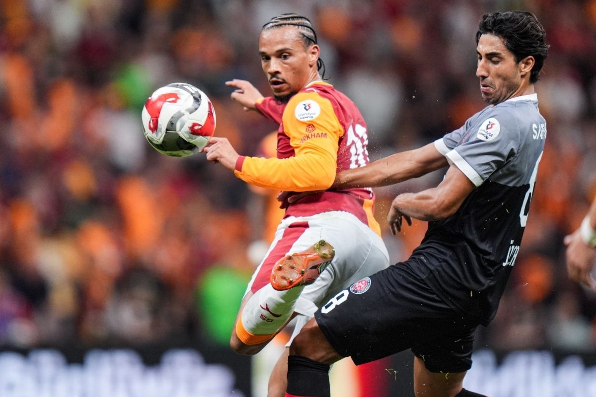 galatasaray fatih karagumruku 3 0la gecti aylar sonra oyuna giren icardi fileleri havalandirdi 1 UT1pX8S6