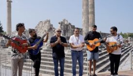 gipsy kings by andre reyes apollon tapinaginda klip cekti FhazA74W