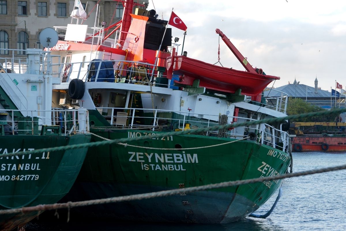 haydarpasa limaninda gemi yangini 0 jJIHPqwL