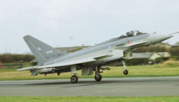 idef 2025te imzalar atildi eurofighter sureci hiz kazandi bae ceosu turkiye ile muzakerelerin seyrini Hw74uW2I