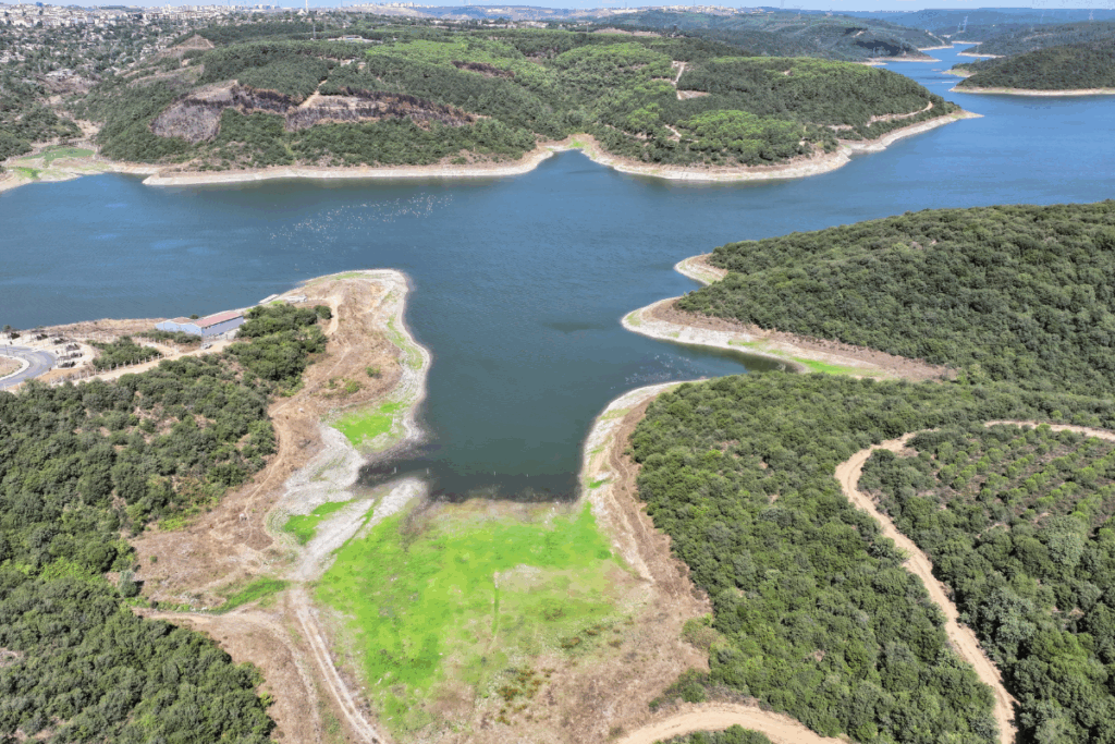 istanbulun barajlarindaki su seviyesi yuzde 483e dustu LzHfCyPI