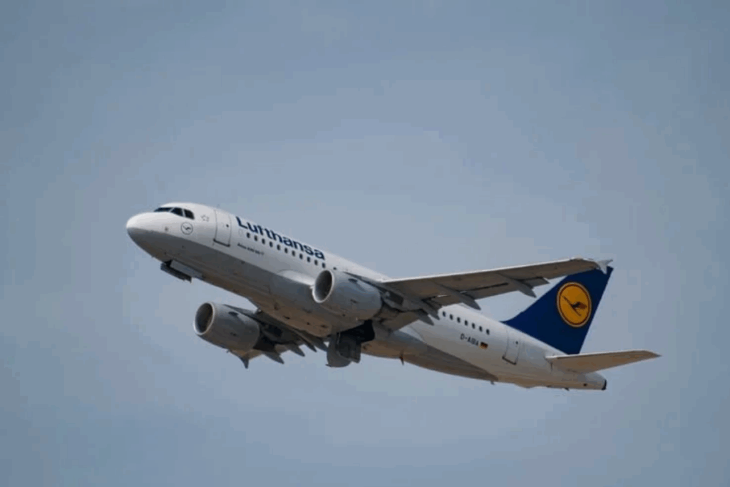 izmir munih seferini yapacak olan lufthansanin ucagi 16 saat 10 dakika rotar yapti yolcular isyan xX5Frgbq