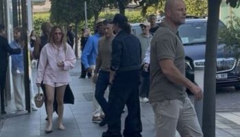 jennifer lopez yenikapidaki konser oncesi istanbulu turladi V9f9NO8m