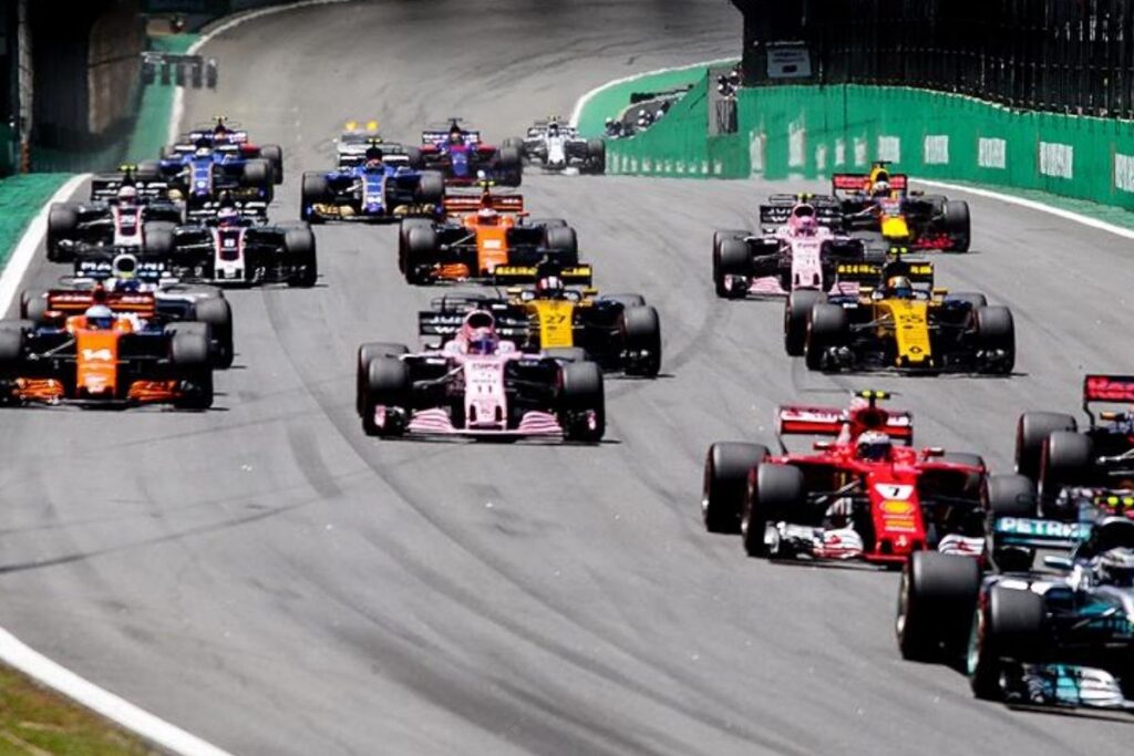 mercedes teknik direktoru toto wolff ve red bull danismani helmut marko f1in istanbul parka nzIUliqk