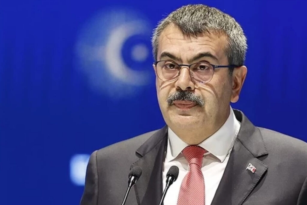milli egitim bakani tekinden 2025 yks yerlestirme sonuclarina iliskin aciklama VwHiLIPc