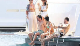 moda devi veliahdi francesca versace bodrum tatilinde iYBx9Cq7