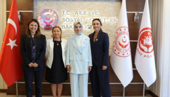 moi muayene istasyonlarinda kadin istihdamini ve dijitallesmeyi artirma karari aldi projeyi bakan mahinur goktasa xBOqfHEP