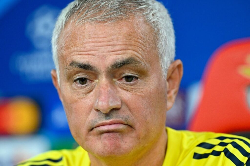 mourinhodan olay yaratan aciklamalar akturkoglunun transferini dusunmuyorum kulup benfica maclari icin ekstra caba sarf BKkpeYZF