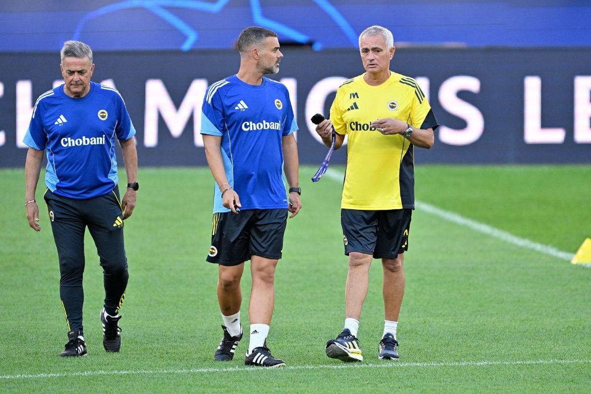 mourinhodan olay yaratan aciklamalar akturkoglunun transferini dusunmuyorum kulup benfica maclari icin ekstra caba sarf IuqT68pH