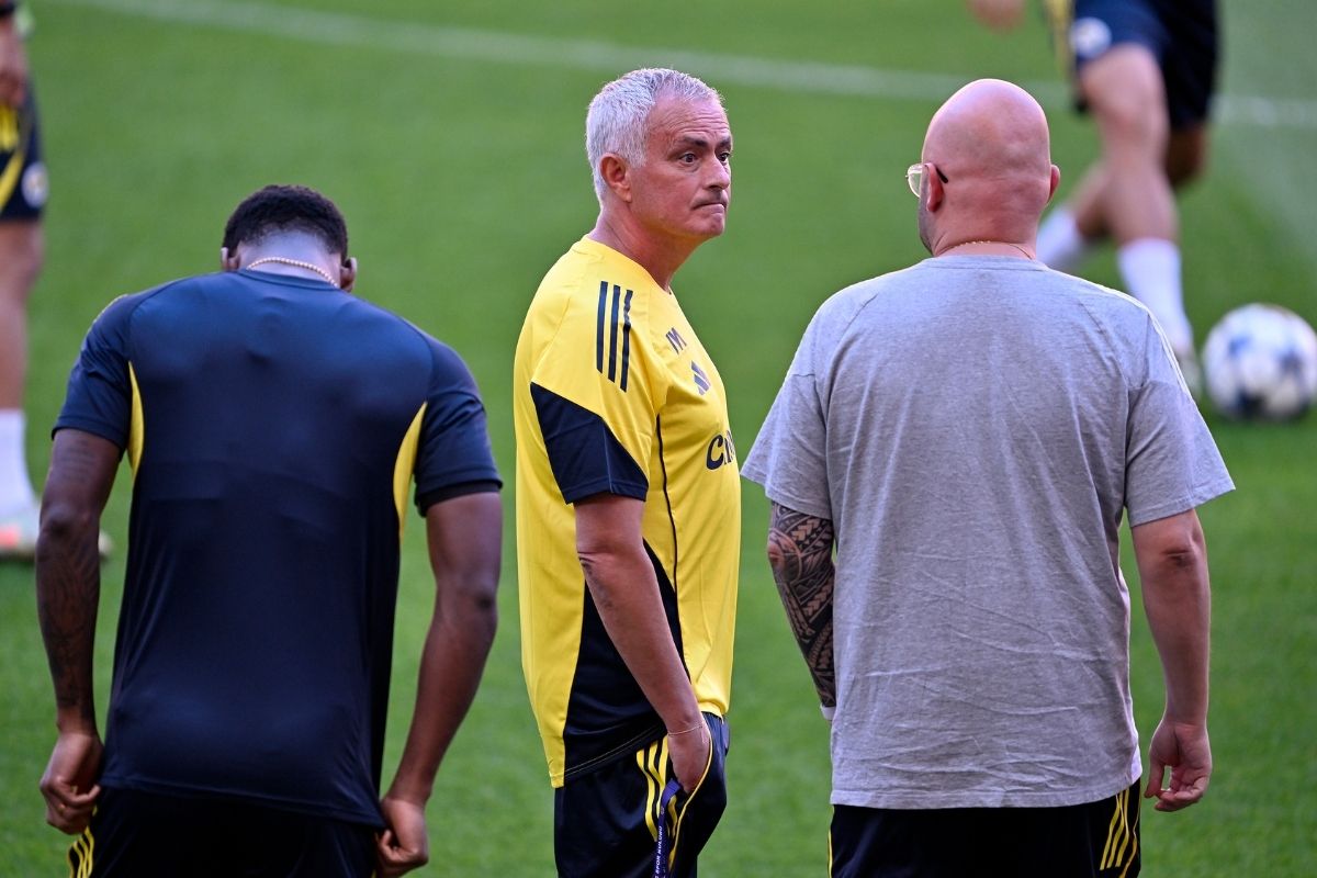 mourinhodan olay yaratan aciklamalar akturkoglunun transferini dusunmuyorum kulup benfica maclari icin ekstra caba sarf wRTNCXUh