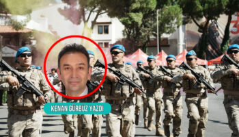 muglada binlerce vatandasin izledigi 30 agustos toreninde zipkinlar komando taburunun gosterisi buyuk begeni topladi kLU6zein