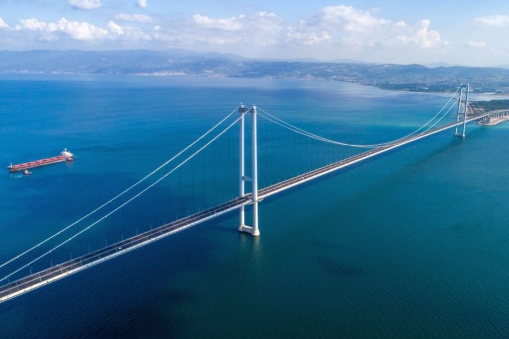 osmangazi koprusunun altindan gecise yeni duzenleme GYa3BM6r