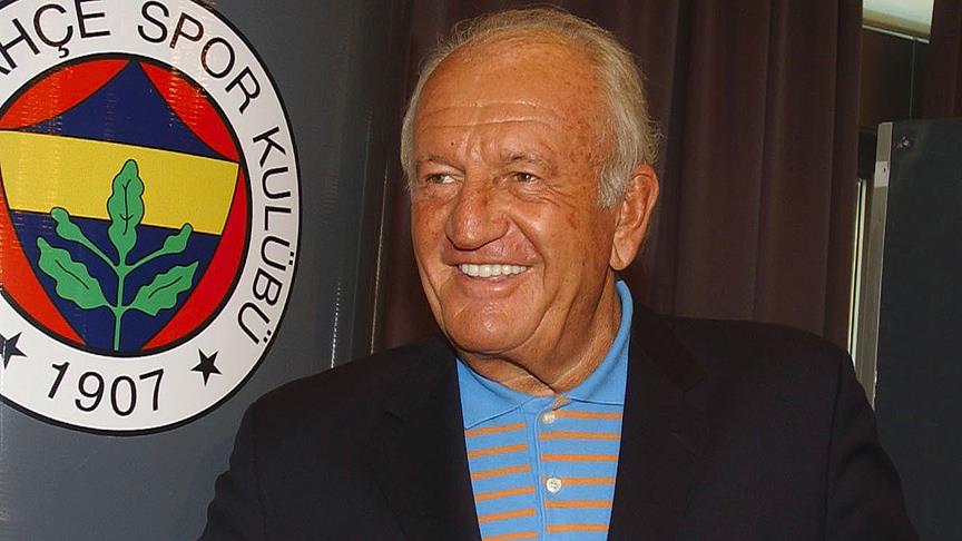 patron ve lider koltugundaki portre fenerbahce baskani ali koc 0 3WenF6lO