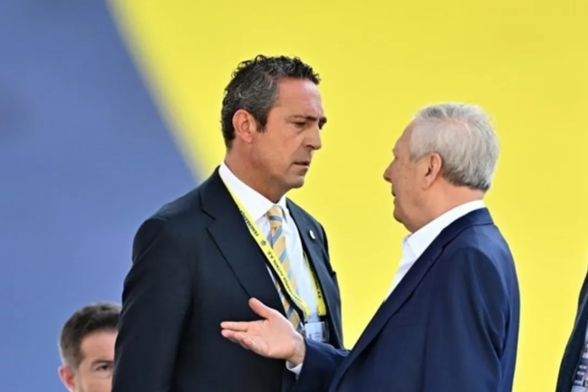 patron ve lider koltugundaki portre fenerbahce baskani ali koc 4