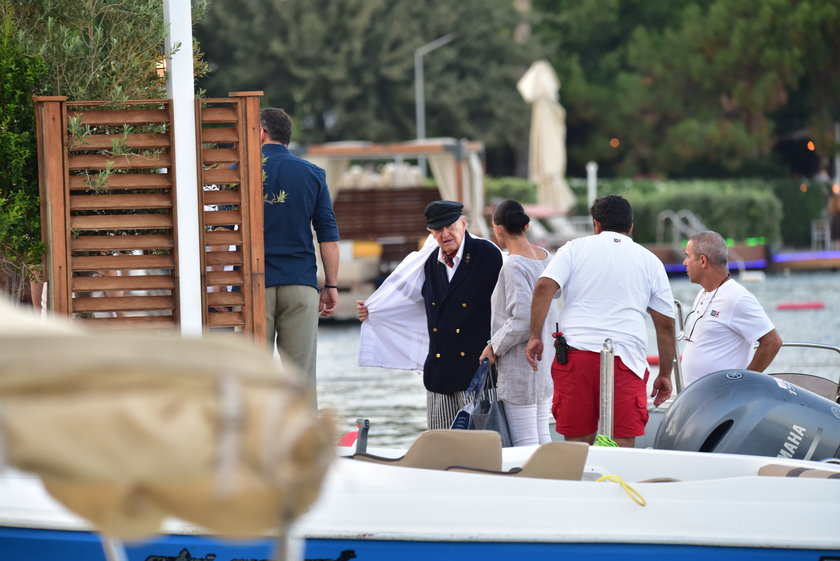 rahmi koc nazenin v ile geleneksel bodrum tatiline basladi 1 LHJbaALp