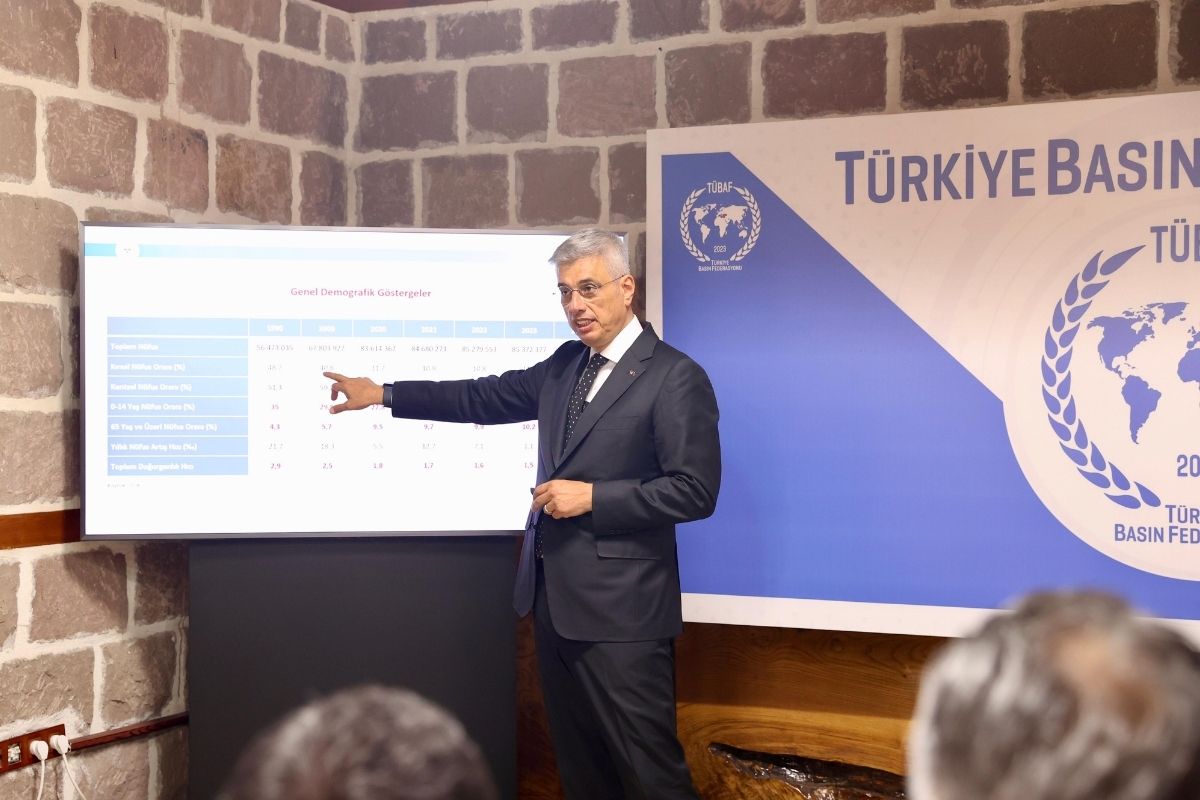saglik bakani memisoglu hep kurumlara ceza kestigimiz algilanmasin sigara icenlere de ceza kesilebilecek 0 H6QQEW1X