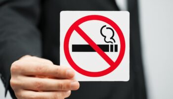 saglik bakani memisoglu hep kurumlara ceza kestigimiz algilanmasin sigara icenlere de ceza kesilebilecek mw1YkGP6