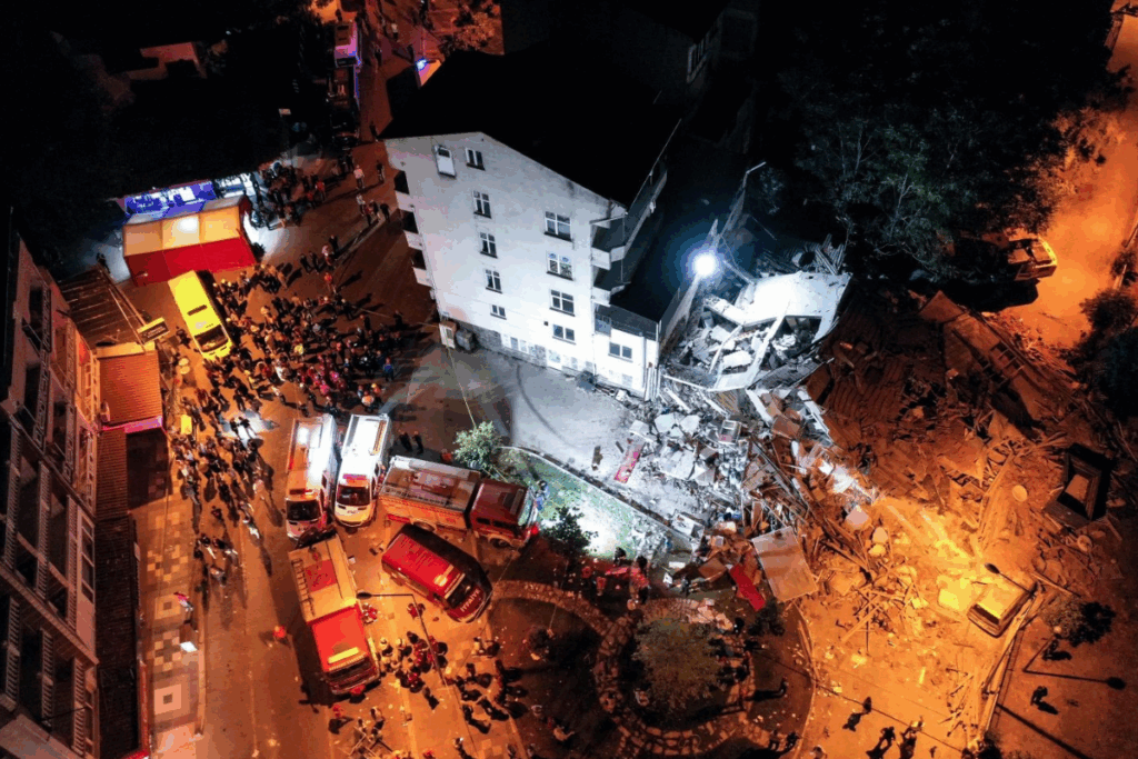 sindirgi depremi bilancosu 729 binada agir hasar ve yikim var DUZq3kgQ