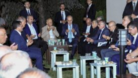tbmm baskani numan kurtulmus agabeyi vefat eden hazine ve maliye bakani simseke taziye ziyaretinde s77yDsHU