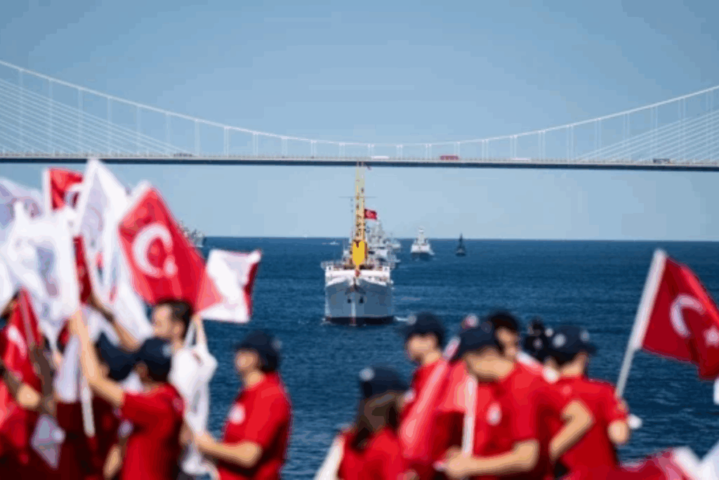 teknofest mavi vatan kapsaminda istanbul bogazinda gecit toreni duzenlendi gPLKP3uC