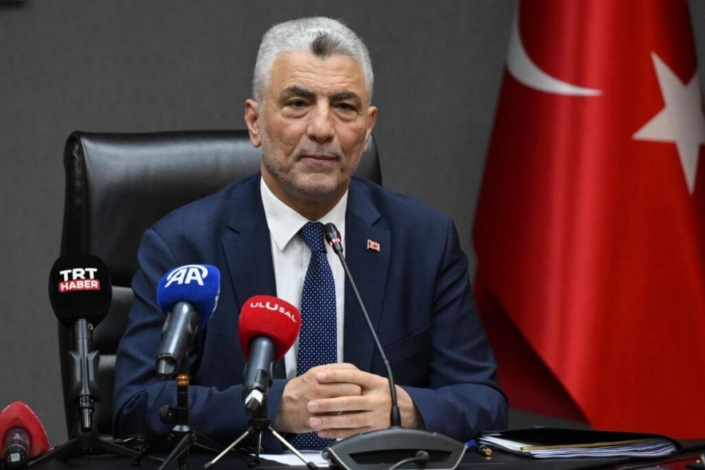 ticaret bakani omer bolat 2025 yilinin ilk 7 ayinin 6sinda aylik mal ihracatimizda artis jVYQ7jxF
