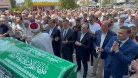 trafik kazasinda olen eski ak parti milletvekili ali boganin cenaze namazini kardesi imam mehmet GCtXzT8n