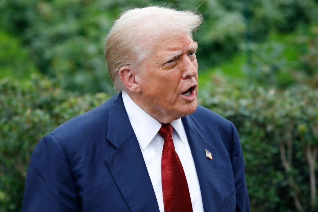 trump rus petrolu aldigi icin hindistana yuzde 25lik ek tarife uygulayacak 1OxAVFAz