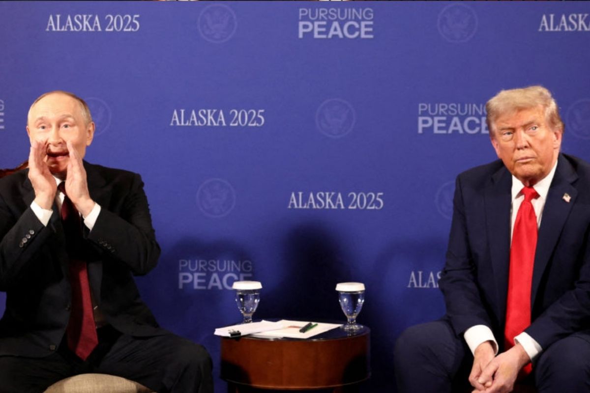 trump ve putin alaska zirvesinde bir araya geldi uce uc formatindaki gorusme yaklasik 3 3RbE4IUQ