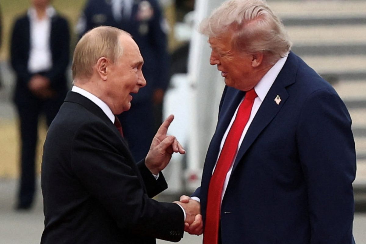 trump ve putin alaska zirvesinde bir araya geldi uce uc formatindaki gorusme yaklasik 3 ViTAhybp