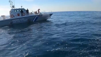 turk balikci teknelerinin egedeki faaliyetleri atina ile ankara arasinda gerginlige yol acti EvCdA6me