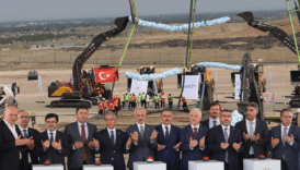 turkiyeyi zengezur koridoru uzerinden azerbaycana baglayacak tren hattinin temeli torenle atildi Qw5jxdUU
