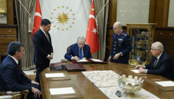 yuksek askeri sura kararlari aciklandi genelkurmay baskani orgeneral selcuk bayraktaroglu oldu JvdYlLsN