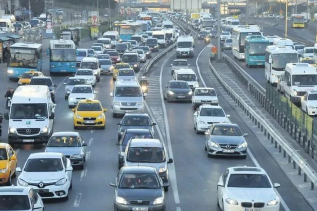 zorunlu trafik sigortasinda yeni donem basamak sistemi police yenileme kurallari ve arac sahipligi ayrimi vlRYX2Ui