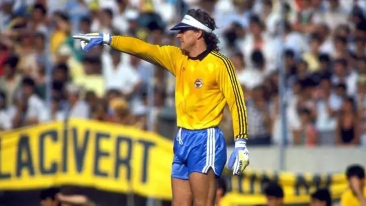 1988 yazinda toni schumacherin ilk ciktigi idmanda neler yasandi veselinovic hirsiyla dikkat ceken ismail 6dN5SjSN