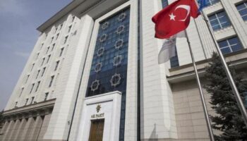 ak parti 8 ilde yeni yonetimlerin goreve baslayacagini bildirdi Lvqd4VDF