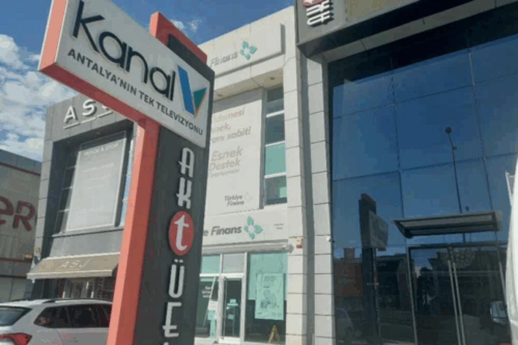 antalya buyuksehir belediyesi odakli rusvet sorusturmasinda kanal v televizyon kanalina kayyim atandi NpONYYWH