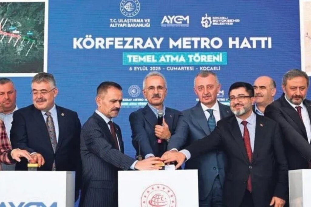 bakan abdulkadir uraloglu sanayinin baskenti kocaeliye dev metro hatti korfezray UFhpgM8u