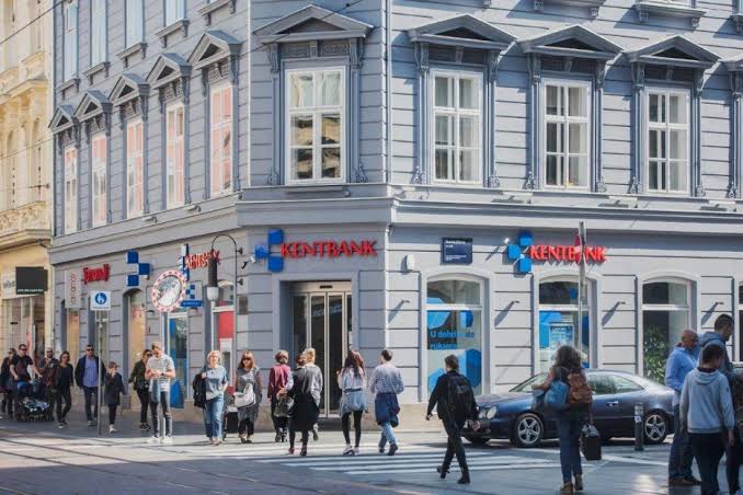 baran suzerin hirvat mankenle aski gundem oldu ama aslinda hirvatistana olan aski bankacilikla baslamisti d73Td3Td