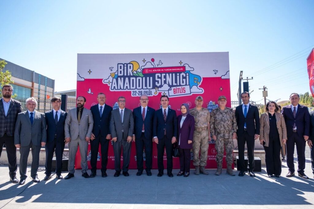 bir anadolu senligi ile bitliste tarih kultur ve lezzet bulusuyor kaeYPZ7m