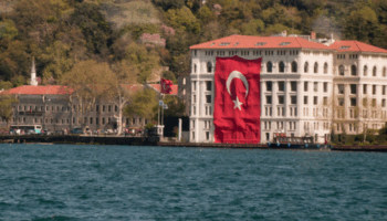 can holdinge yonelik sorusturma kapsaminda ciner grupa bagli sirketlerde yonetici oldugu tespit edilen 12 JPdrkQTd